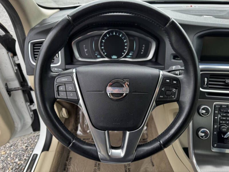 2014 Volvo S60 Image 10
