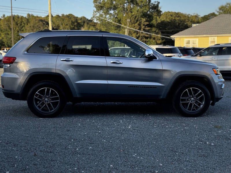 2017 Jeep Grand Cherokee Image 5