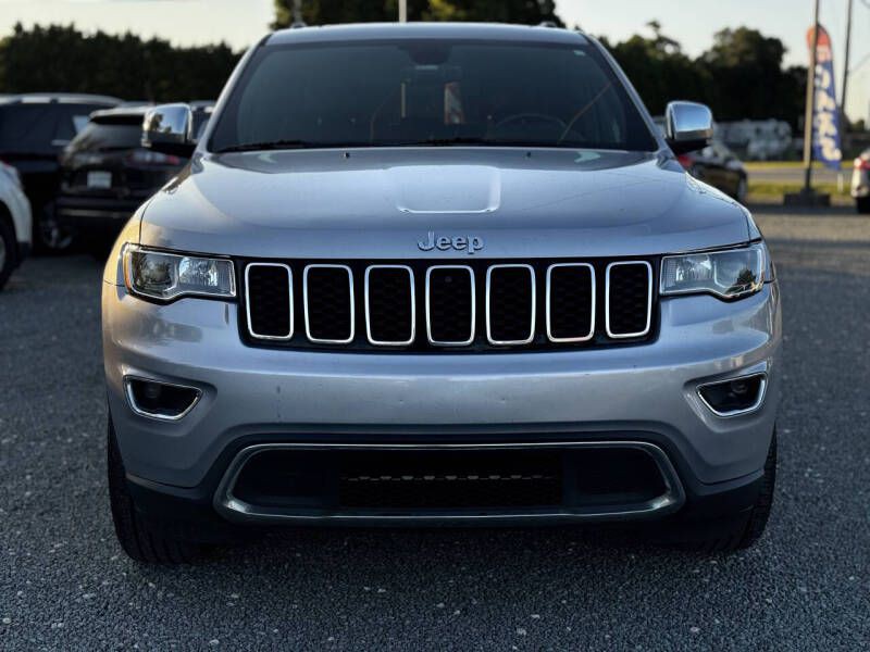 2017 Jeep Grand Cherokee Image 24