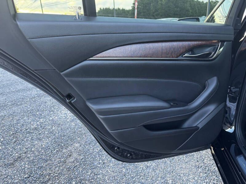 2016 Cadillac CTS Image 13