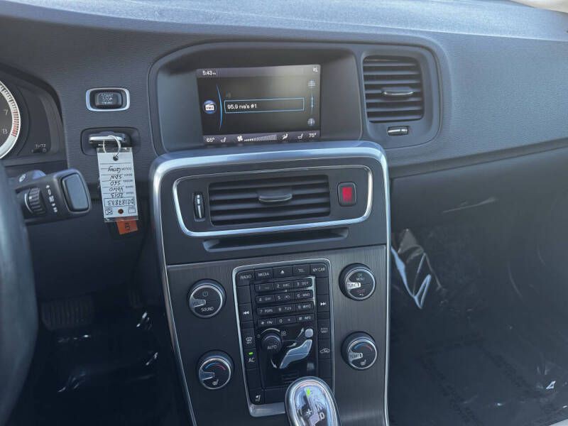 2013 Volvo S60 Image 11