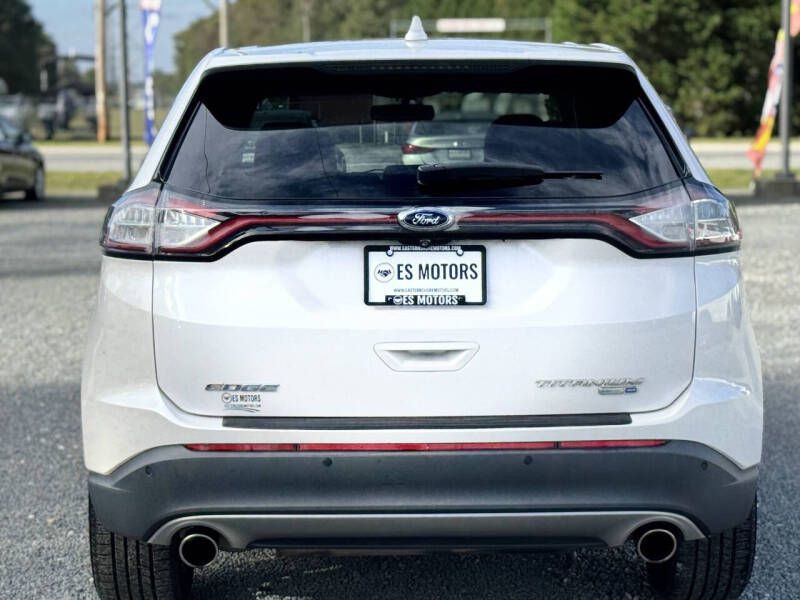 2017 Ford Edge Image 23