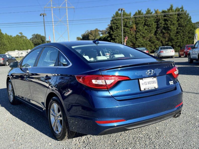 2017 Hyundai Sonata Image 3