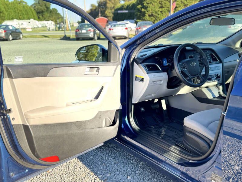 2017 Hyundai Sonata Image 7