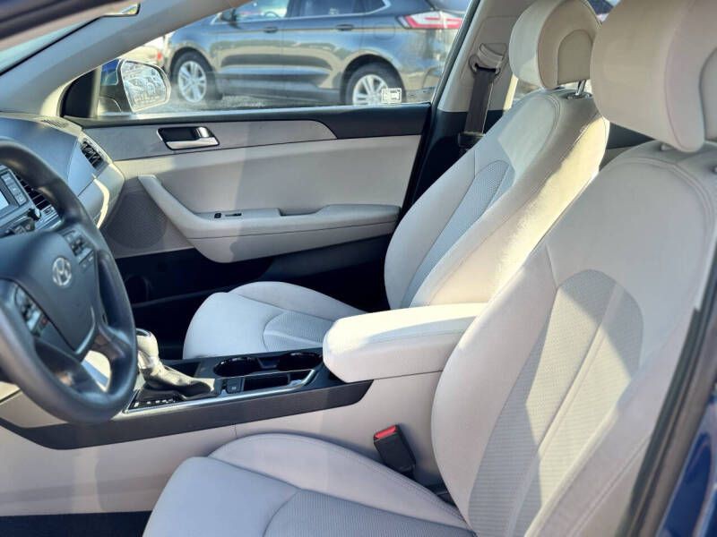 2017 Hyundai Sonata Image 8