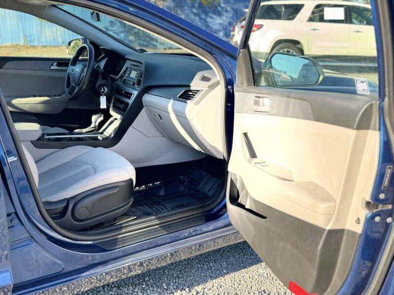 2017 Hyundai Sonata Image 17