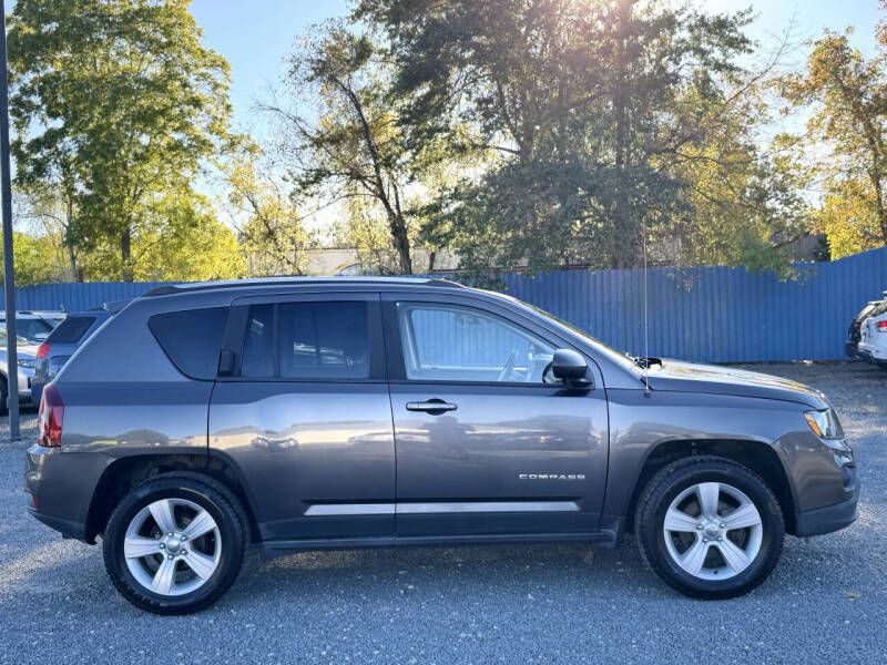 2016 Jeep Compass Image 5