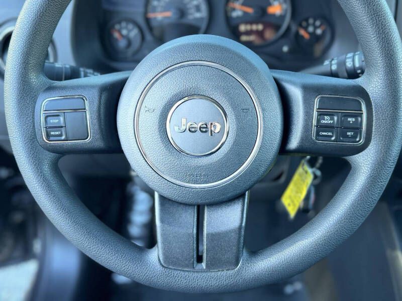 2016 Jeep Compass Image 9