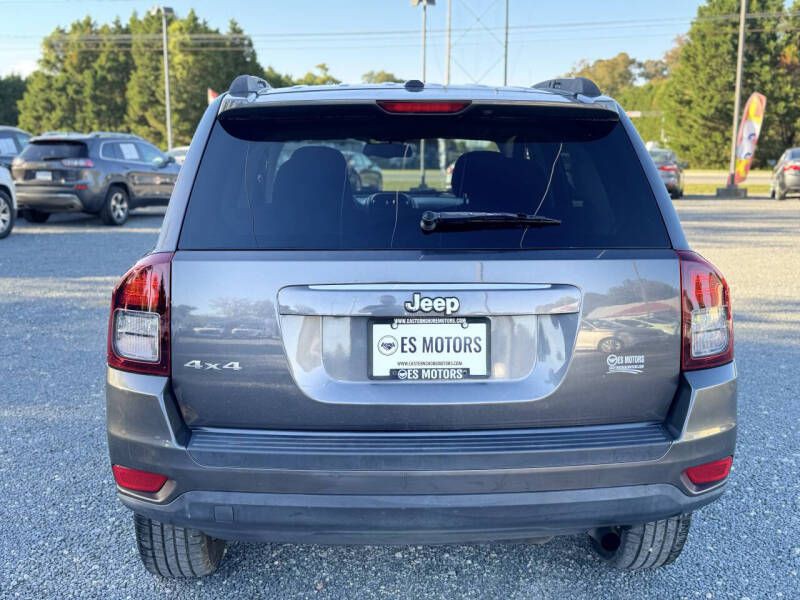 2016 Jeep Compass Image 22