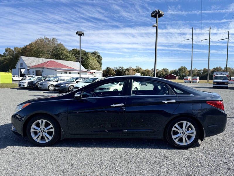 2013 Hyundai Sonata Image 2