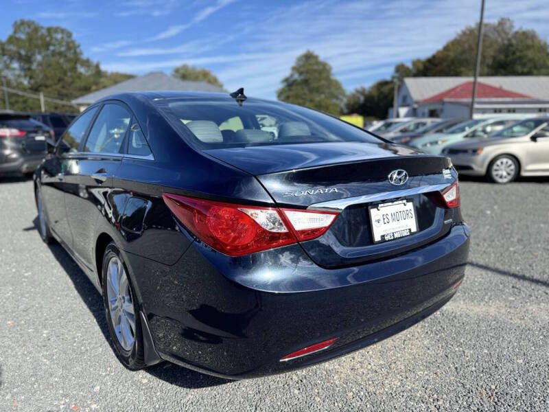 2013 Hyundai Sonata Image 3