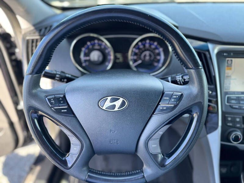 2013 Hyundai Sonata Image 10