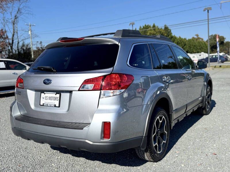 2011 Subaru Outback Image 4