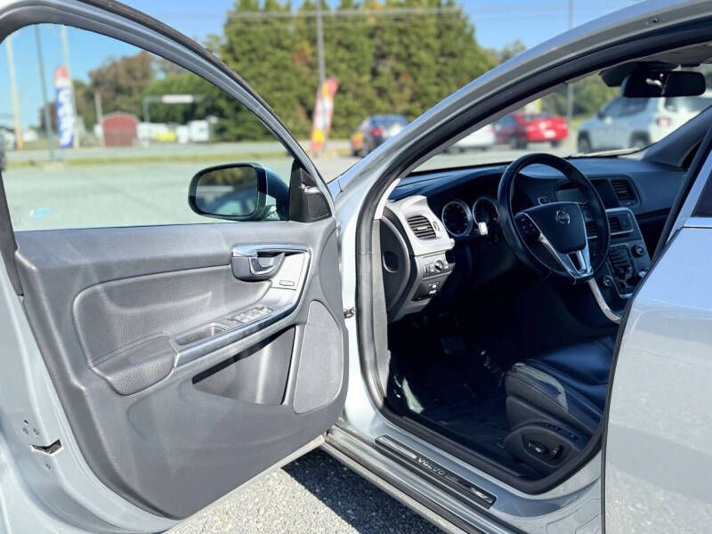 2013 Volvo S60 Image 8