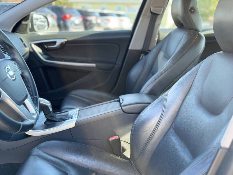 2013 Volvo S60 Image 9