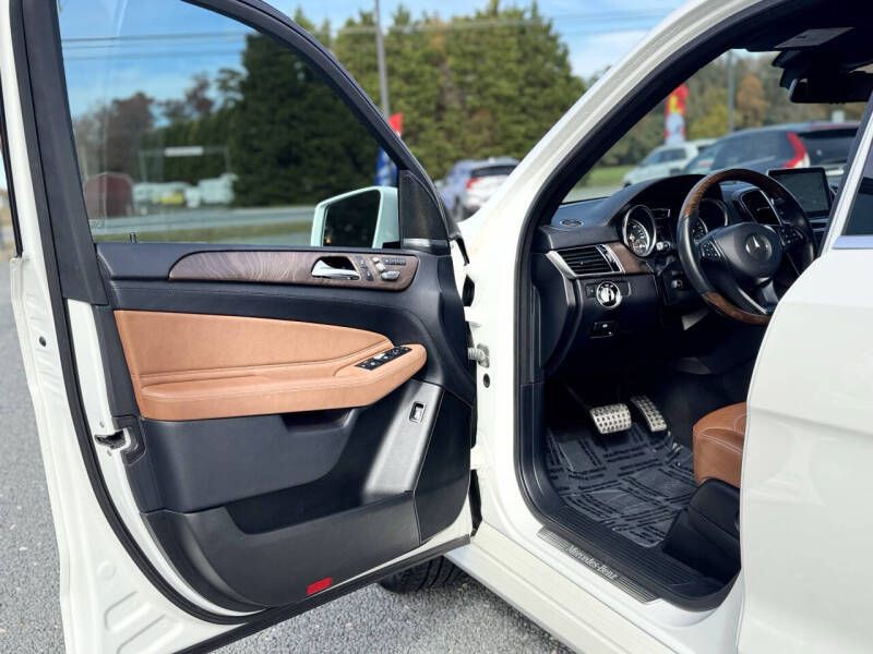 2016 Mercedes-Benz GLE-Class Image 8