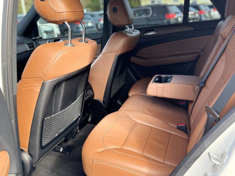 2016 Mercedes-Benz GLE-Class Image 14