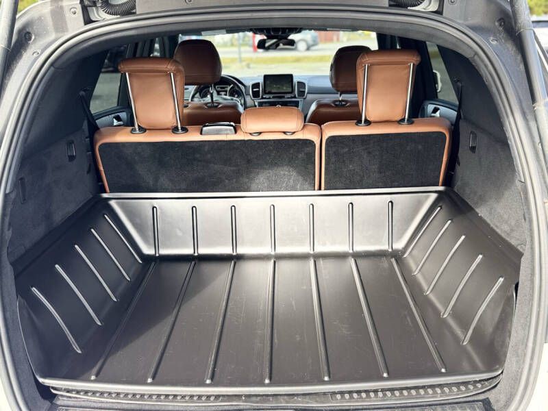 2016 Mercedes-Benz GLE-Class Image 16