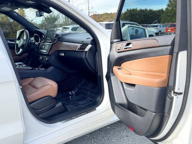 2016 Mercedes-Benz GLE-Class Image 19