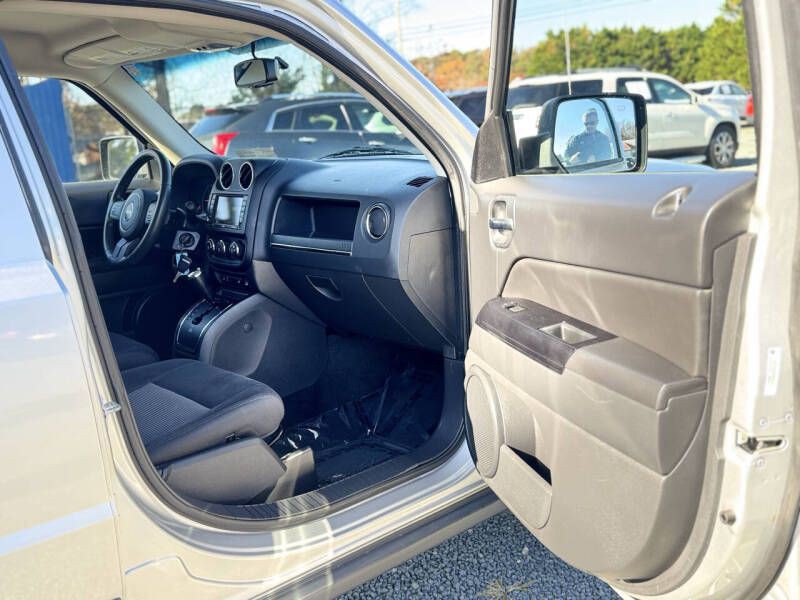 2012 Jeep Patriot Image 18