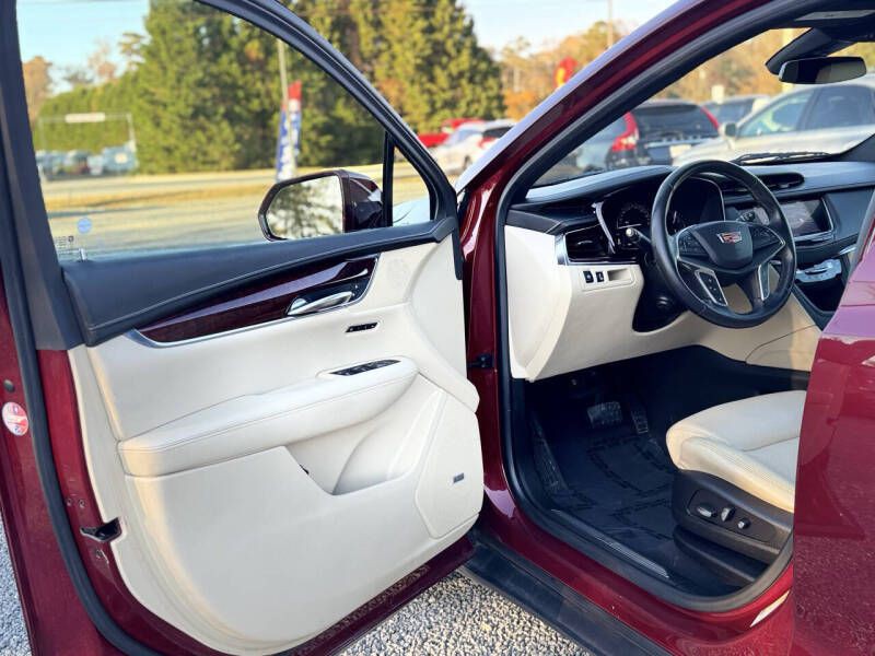 2017 Cadillac XT5 Image 9