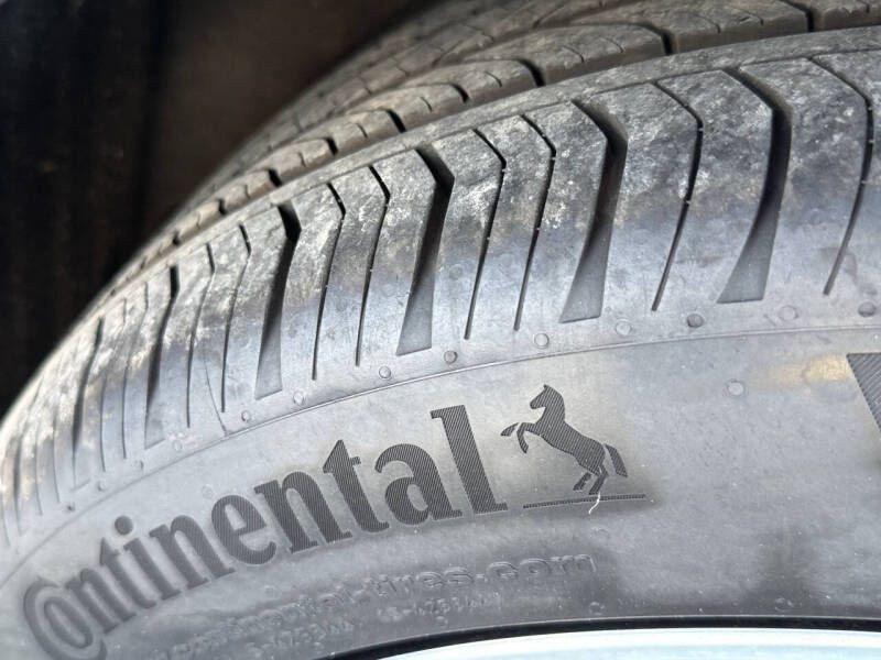 2017 Volvo V60 Image 23