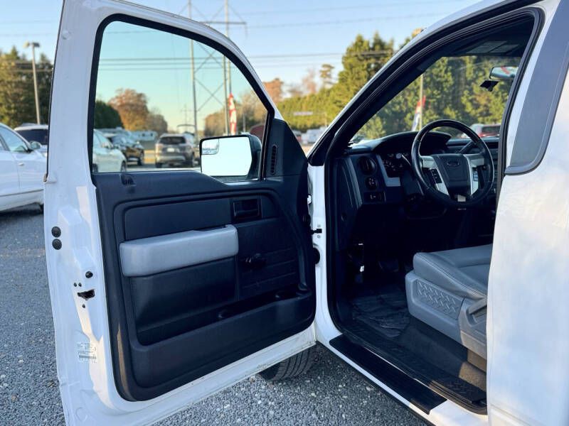 2014 Ford F-150 Image 9