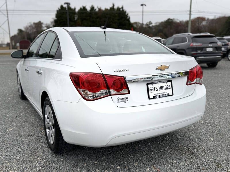 2012 Chevrolet Cruze Image 3