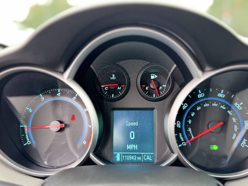 2012 Chevrolet Cruze Image 9