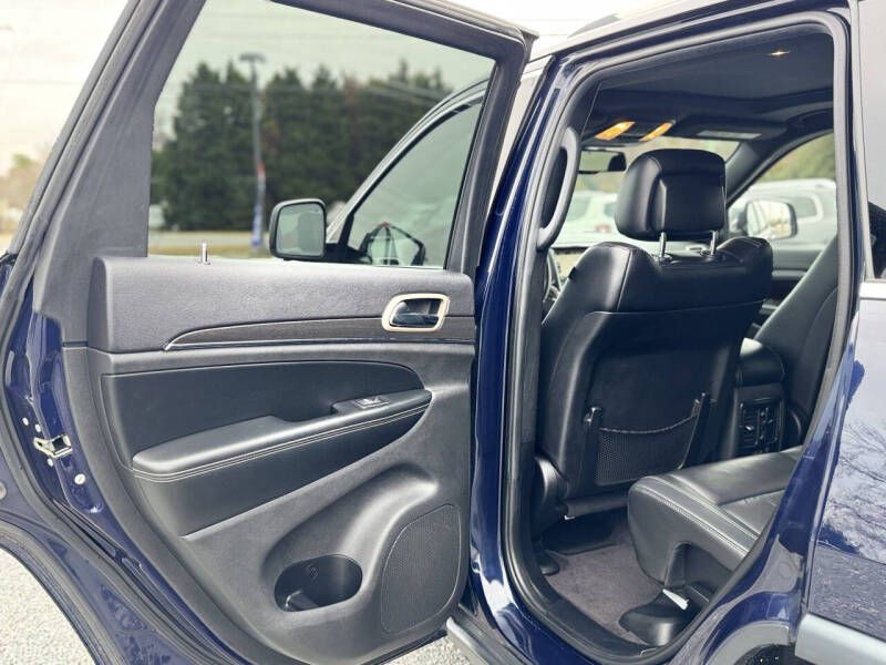 2016 Jeep Grand Cherokee Image 13