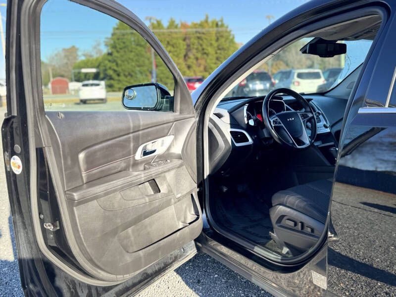 2017 GMC Terrain Image 8