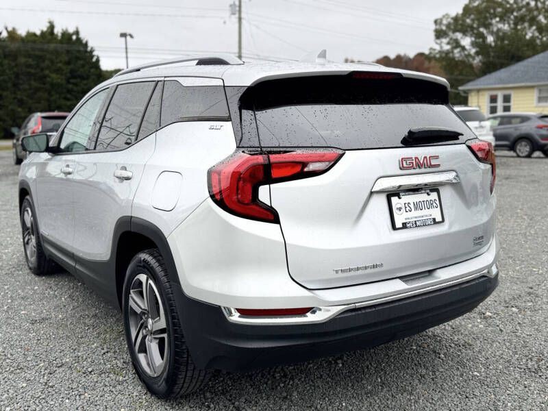 2021 GMC Terrain Image 3