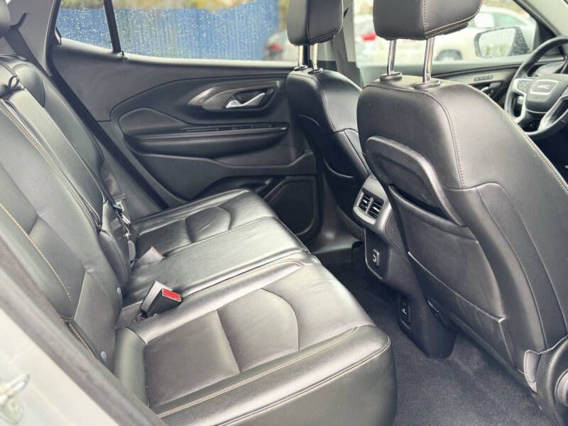 2021 GMC Terrain Image 18