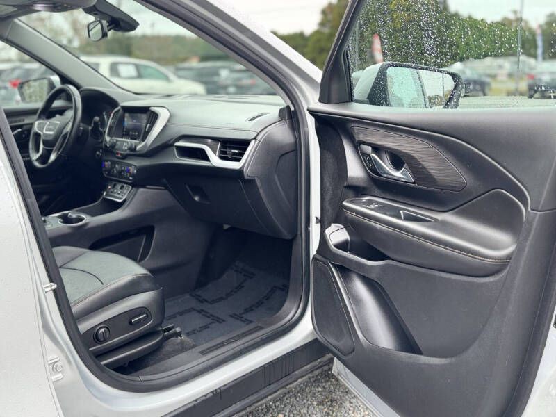 2021 GMC Terrain Image 19