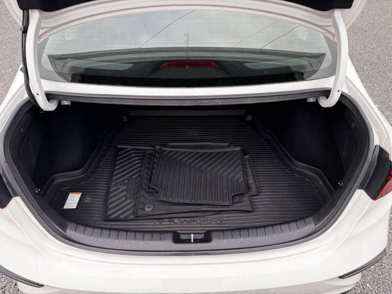 2019 Kia Forte Image 17