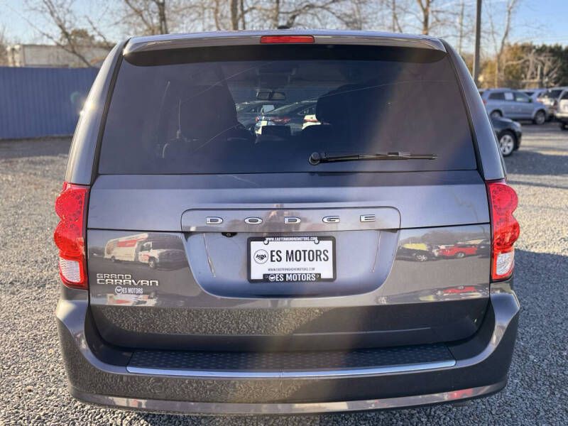 2016 Dodge Grand Caravan Image 3