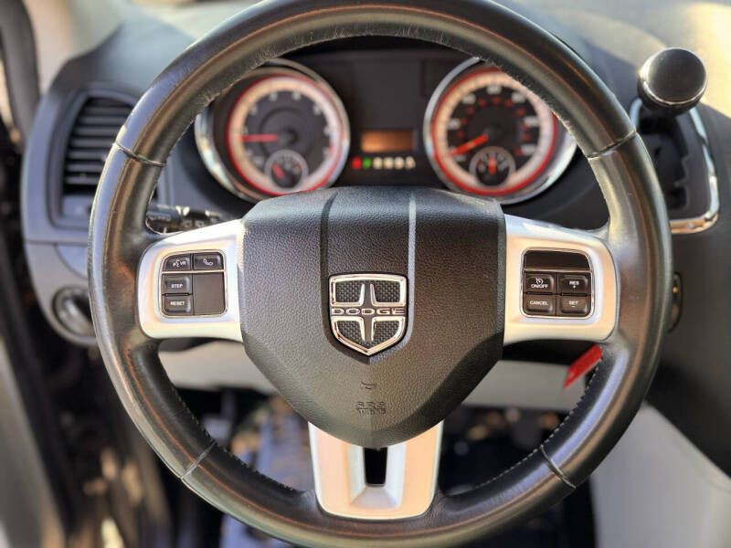 2016 Dodge Grand Caravan Image 10