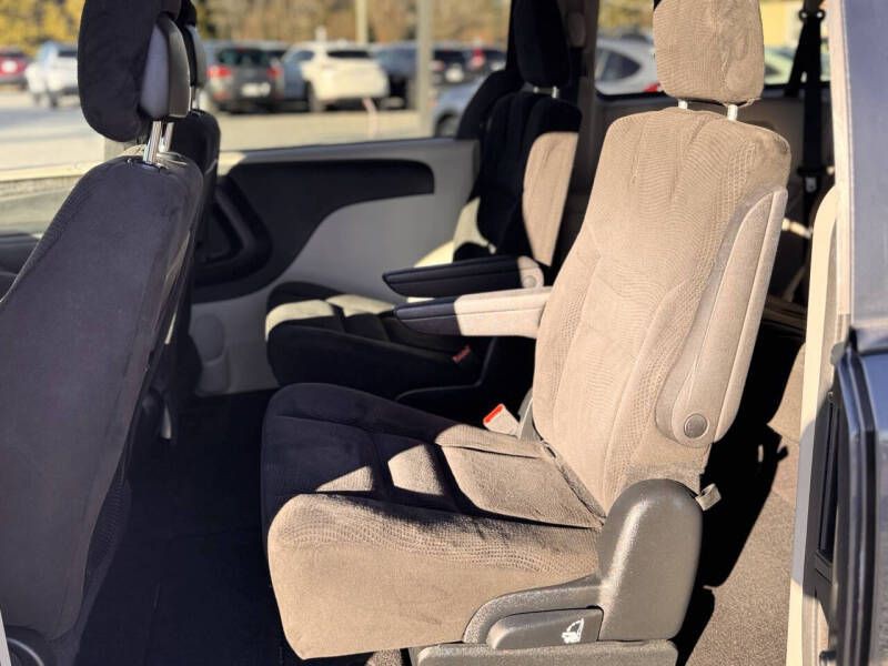 2016 Dodge Grand Caravan Image 13