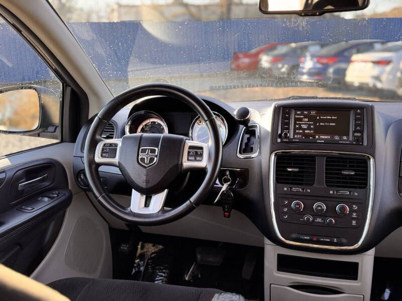 2016 Dodge Grand Caravan Image 14