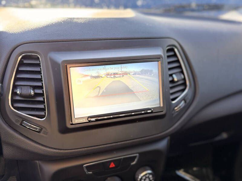 2018 Jeep Compass Image 12