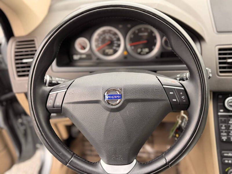 2013 Volvo XC90 Image 10