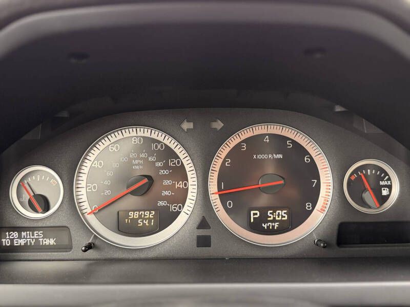 2013 Volvo XC90 Image 11