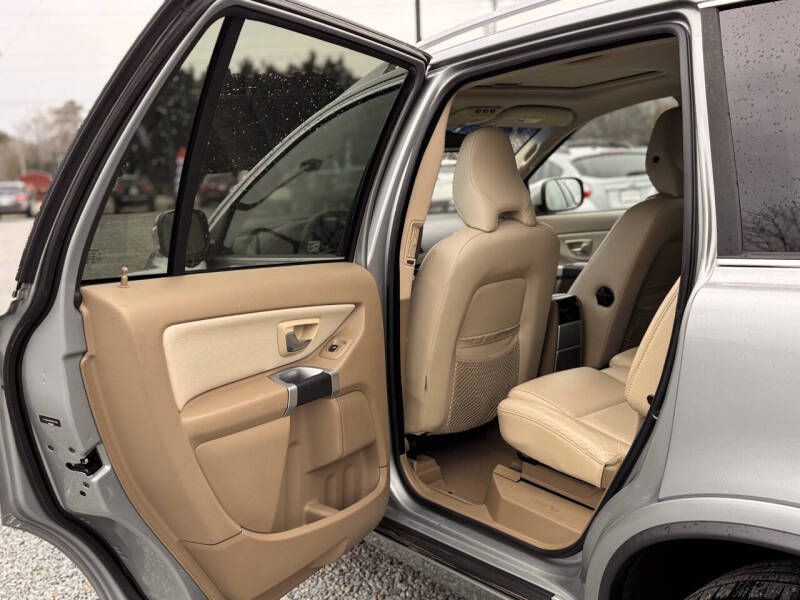 2013 Volvo XC90 Image 12