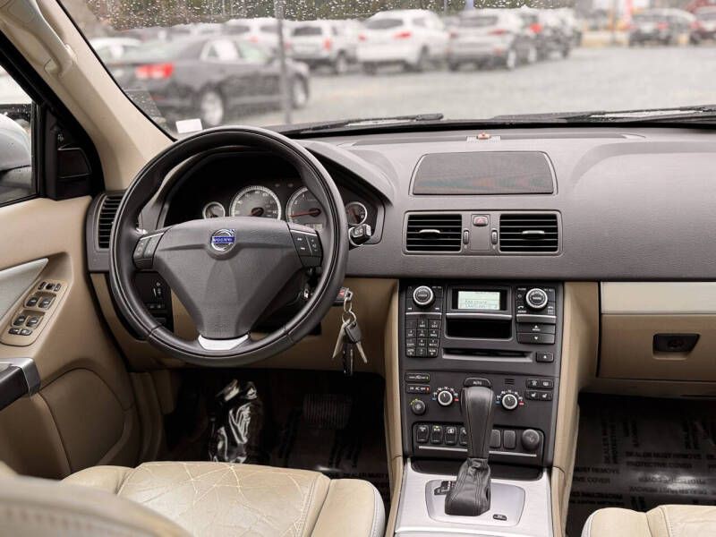 2013 Volvo XC90 Image 14