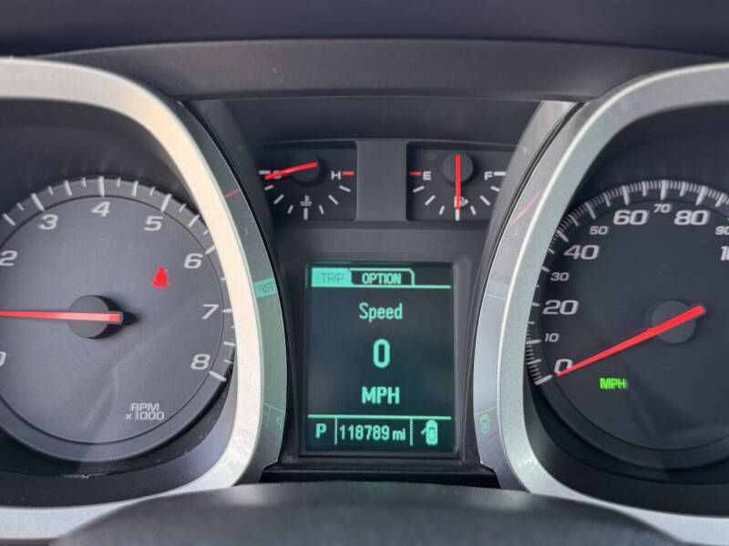 2015 Chevrolet Equinox Image 11