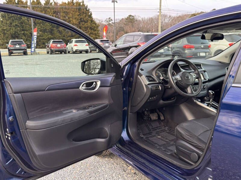 2017 Nissan Sentra Image 7