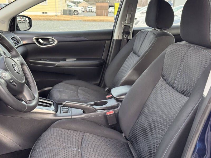 2017 Nissan Sentra Image 8