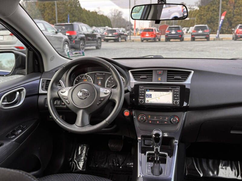 2017 Nissan Sentra Image 14