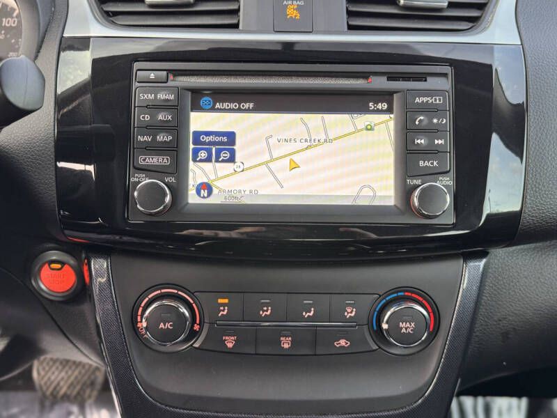 2017 Nissan Sentra Image 15