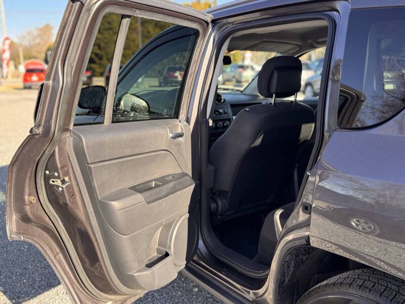 2017 Jeep Compass Image 11